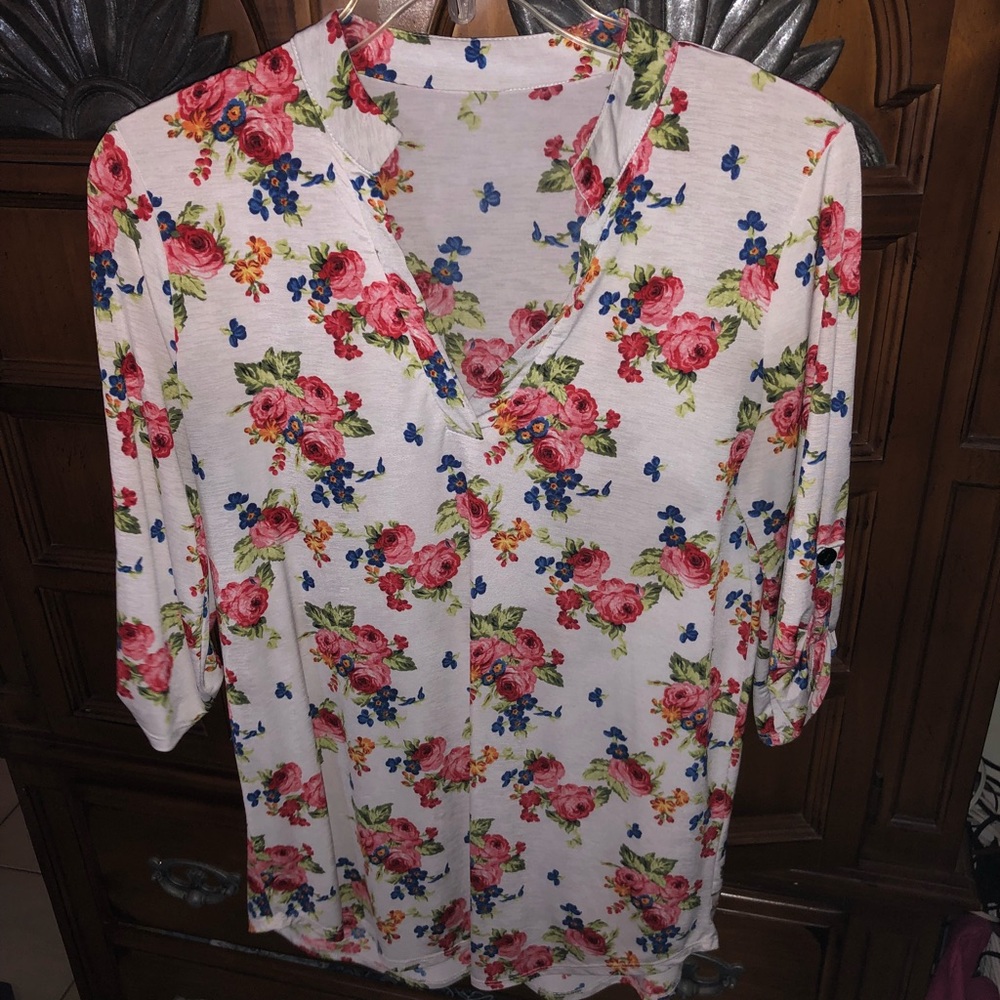 3/4 Floral top - 3 for $15
